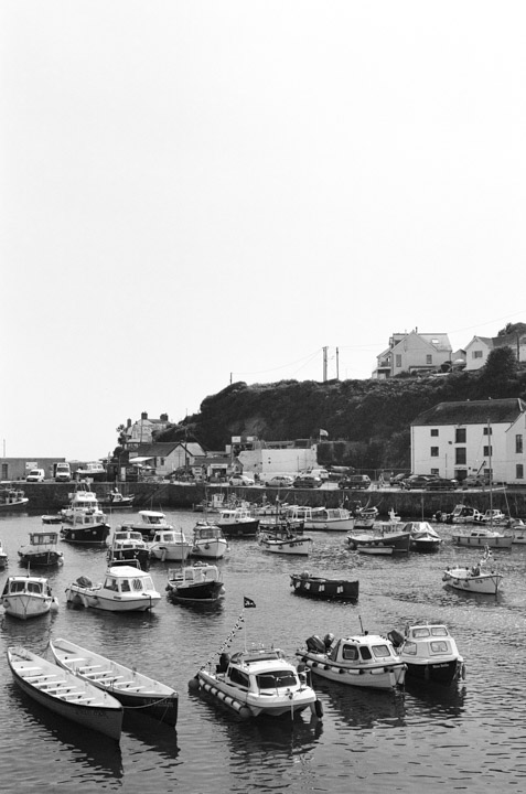 Cornish Coastline on Film – Minolta X-7A + 45mm f/2 with Ilford XP2