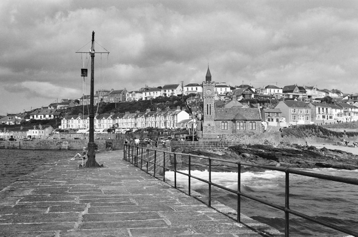 Film Photography Review: Minolta X-7A & Ilford XP2 at the Cornish Seaside